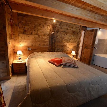 Vieilles Maisons D'Интрод Экстерьер фото